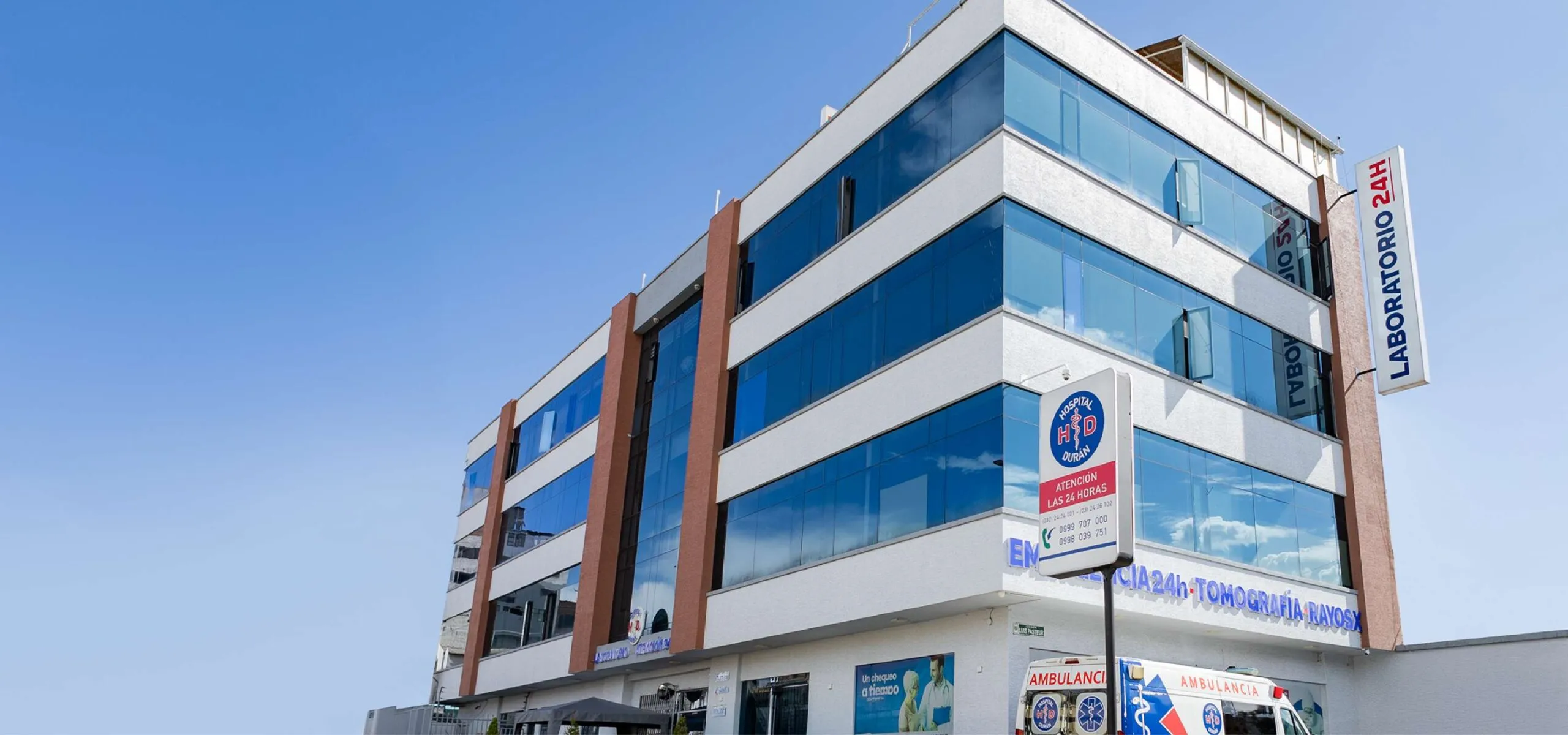 Fachada de Hospital Durán en Ambato